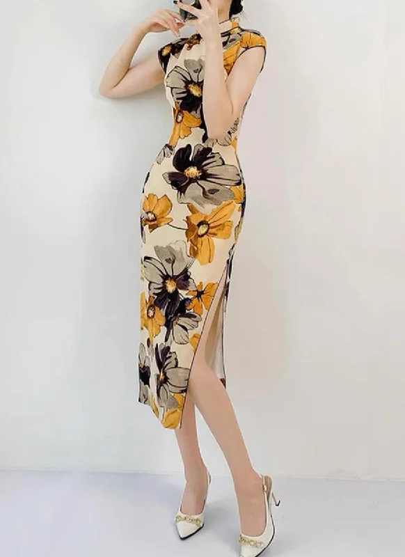 1240090 Floral Mandarin Collar Cheongsam