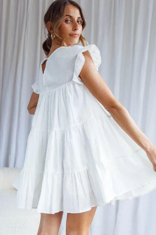 hyacinth-ruffle-sleeve-smock-dress-white